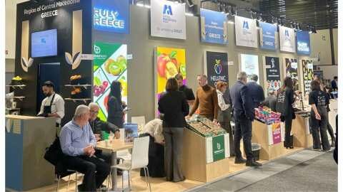 &Delta;&upsilon;&nu;&alpha;&mu;&iota;&kappa;ή &sigma;&upsilon;&mu;&mu;&epsilon;&tau;&omicron;&chi;ή &tau;&eta;&sigmaf; &Pi;&epsilon;&rho;&iota;&phi;έ&rho;&epsilon;&iota;&alpha;&sigmaf; &Kappa;&epsilon;&nu;&tau;&rho;&iota;&kappa;ή&sigmaf; &Mu;&alpha;&kappa;&epsilon;&delta;&omicron;&nu;ί&alpha;&sigmaf; &sigma;&tau;&eta; &Delta;&iota;&epsilon;&theta;&nu;ή Έ&kappa;&theta;&epsilon;&sigma;&eta; Fruit Logistica