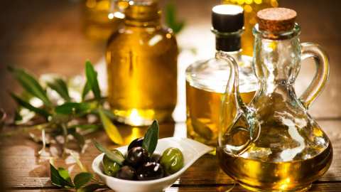 &Sigma;&tau;&alpha; ύ&psi;&eta; &omicron;&iota; &tau;&iota;&mu;έ&sigmaf; &tau;&omicron;&upsilon; &lambda;&alpha;&delta;&iota;&omicron;ύ &tau;&omicron; &phi;&epsilon;&tau;&iota;&nu;ό &chi;&epsilon;&iota;&mu;ώ&nu;&alpha;