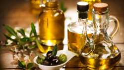 &Sigma;&tau;&alpha; ύ&psi;&eta; &omicron;&iota; &tau;&iota;&mu;έ&sigmaf; &tau;&omicron;&upsilon; &lambda;&alpha;&delta;&iota;&omicron;ύ &tau;&omicron; &phi;&epsilon;&tau;&iota;&nu;ό &chi;&epsilon;&iota;&mu;ώ&nu;&alpha;