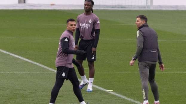 &Omicron; &Mu;&pi;&alpha;&mu;&pi;έ &tau;&rho;&epsilon;&iota;&sigmaf; &epsilon;&beta;&delta;&omicron;&mu;ά&delta;&epsilon;&sigmaf; &epsilon;&kappa;&tau;ό&sigmaf; &lambda;ό&gamma;&omega; &tau;&rho;&alpha;&upsilon;&mu;&alpha;&tau;&iota;&sigma;&mu;&omicron;ύ