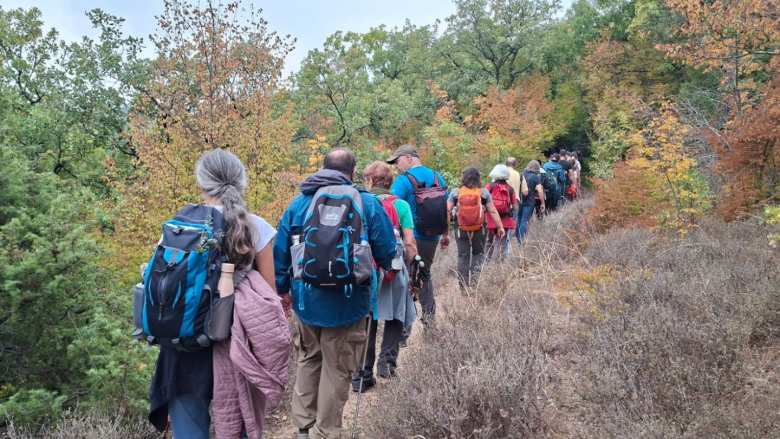 &Gamma;&iota;&alpha; &pi;&rho;ώ&tau;&eta; &phi;&omicron;&rho;ά &sigma;&tau;&eta;&nu; &Kappa;&epsilon;&nu;&tau;&rho;&iota;&kappa;ή &Mu;&alpha;&kappa;&epsilon;&delta;&omicron;&nu;ί&alpha; &eta; 9&eta; &Pi;&alpha;&nu;&epsilon;&lambda;&lambda;ή&nu;&iota;&alpha; &Sigma;&upsilon;&nu;ά&nu;&tau;&eta;&sigma;&eta; &Mu;&omicron;&nu;&omicron;&pi;&alpha;&tau;&iota;ώ&nu; &sigma;&tau;&omicron; &Kappa;&iota;&lambda;&kappa;ί&sigmaf;