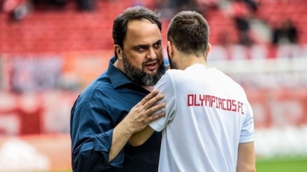 &Nu;&iota;&kappa;&eta;&tau;ή&sigmaf; &sigma;&tau;&eta; &laquo;&mu;ά&chi;&eta;&raquo; &mu;&epsilon; &tau;&omicron;&nu; &kappa;&omicron;&rho;&omicron;&nu;&omicron;ϊό &omicron; &Mu;&alpha;&rho;&iota;&nu;ά&kappa;&eta;&sigmaf;