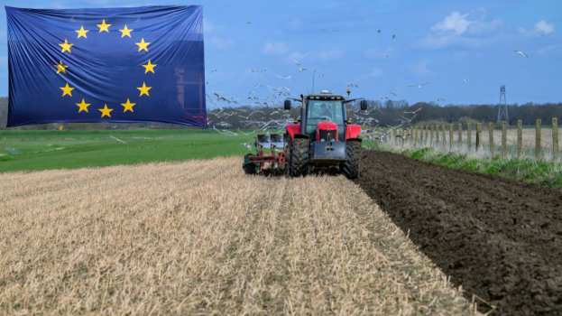&Pi;&rho;ώ&tau;&eta; &epsilon;&pi;ί&sigma;&kappa;&epsilon;&psi;&eta; &tau;&omicron;&upsilon; &Upsilon;&pi;&Alpha;&Alpha;&Tau;, &Mu;&alpha;&rho;&gamma;&alpha;&rho;ί&tau;&eta; &Sigma;&chi;&omicron;&iota;&nu;ά &sigma;&tau;&iota;&sigmaf; &Beta;&rho;&upsilon;&xi;έ&lambda;&lambda;&epsilon;&sigmaf; &ndash; &Delta;&iota;&mu;&epsilon;&rho;&epsilon;ί&sigmaf; &sigma;&upsilon;&nu;&alpha;&nu;&tau;ή&sigma;&epsilon;&iota;&sigmaf; &mu;&epsilon; &Epsilon;&upsilon;&rho;&omega;&pi;&alpha;ί&omicron;&upsilon;&sigmaf; &Epsilon;&pi;&iota;&tau;&rho;ό&pi;&omicron;&upsilon;&sigmaf; &kappa;&alpha;&iota; &epsilon;&pi;&alpha;&phi;έ&sigmaf; &mu;&epsilon; &epsilon;&upsilon;&rho;&omega;&beta;&omicron;&upsilon;&lambda;&epsilon;&upsilon;&tau;έ&sigmaf;