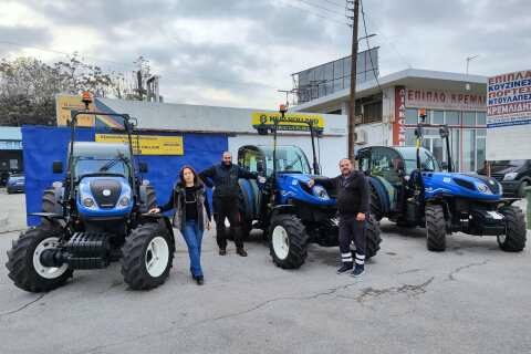 &Pi;&alpha;&rho;ά&delta;&omicron;&sigma;&eta; &Tau;&rho;&iota;ώ&nu; &Tau;&rho;&alpha;&kappa;&tau;έ&rho; New Holland T4.90F 4WD &sigma;&tau;&eta;&nu; &Beta;έ&rho;&omicron;&iota;&alpha; - &Delta;&epsilon;&sigmaf; &tau;&alpha; &chi;&alpha;&rho;&alpha;&kappa;&tau;&eta;&rho;&iota;&sigma;&tau;&iota;&kappa;ά &tau;&omicron;&upsilon;&sigmaf;!