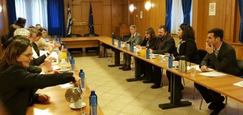 &Pi;&omicron;&lambda;&lambda;ά &epsilon;ί&nu;&alpha;&iota; &tau;&alpha; &sigma;&eta;&mu;&epsilon;ί&alpha; &sigma;ύ&gamma;&kappa;&lambda;&iota;&sigma;&eta;&sigmaf; &Epsilon;&lambda;&lambda;ά&delta;&alpha;&sigmaf; &kappa;&alpha;&iota; &Gamma;&alpha;&lambda;&lambda;ί&alpha;&sigmaf;  &sigma;&chi;&epsilon;&tau;&iota;&kappa;ά &mu;&epsilon; &tau;&eta; &mu;&epsilon;&tau;&alpha;&rho;&rho;ύ&theta;&mu;&iota;&sigma;&eta; &tau;&eta;&sigmaf; &Kappa;&Alpha;&Pi;