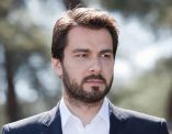 &Tau;ά&sigma;&omicron;&sigmaf; &Mu;&pi;&alpha;&rho;&tau;&zeta;ώ&kappa;&alpha;&sigmaf; : &Pi;&rho;ώ&tau;&eta; &pi;&rho;&omicron;&tau;&epsilon;&rho;&alpha;&iota;ό&tau;&eta;&tau;&alpha; &eta; &sigma;&tau;ή&rho;&iota;&xi;&eta; &tau;&eta;&sigmaf; &omicron;&iota;&kappa;&omicron;&gamma;έ&nu;&epsilon;&iota;&alpha;&sigmaf;