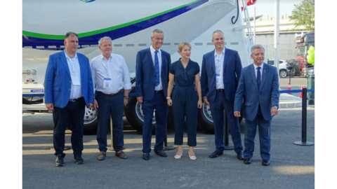 &Epsilon;&gamma;&kappa;&alpha;ί&nu;&iota;&alpha; &tau;&omicron;&upsilon; &Pi;&rho;ώ&tau;&omicron;&upsilon; &Sigma;&tau;&alpha;&theta;&mu;&omicron;ύ LNG &sigma;&tau;&eta; &Theta;&epsilon;&sigma;&sigma;&alpha;&lambda;&omicron;&nu;ί&kappa;&eta;