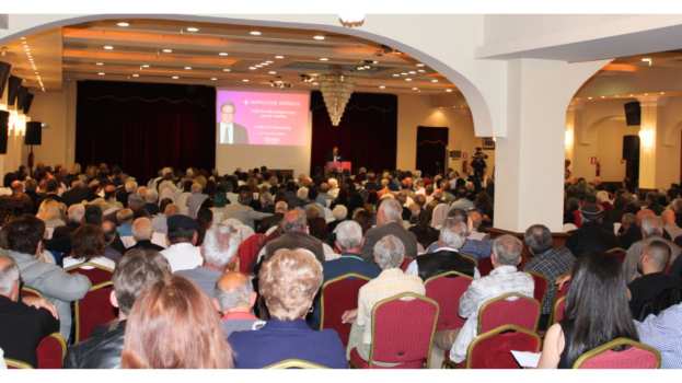 &Epsilon;&nu;&tau;&upsilon;&pi;&omega;&sigma;&iota;&alpha;&kappa;ή &sigma;&epsilon; ό&gamma;&kappa;&omicron; &kappa;&alpha;&iota; &pi;&alpha;&lambda;&mu;ό &eta; &kappa;&epsilon;&nu;&tau;&rho;&iota;&kappa;ή &omicron;&mu;&iota;&lambda;ί&alpha; &tau;&omicron;&upsilon; &Alpha;&nu;&tau;ώ&nu;&eta; &Mu;&alpha;&rho;&kappa;&omicron;ύ&lambda;&eta; &sigma;&tau;&eta; &Beta;έ&rho;&omicron;&iota;&alpha; (&Beta;ί&nu;&tau;&epsilon;&omicron;)