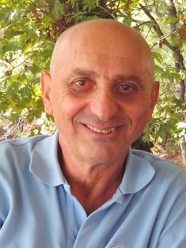 &Mu;&iota;&chi;ά&lambda;&eta;&sigmaf; &Tau;&sigma;&alpha;&nu;&tau;&epsilon;&kappa;ί&delta;&eta;&sigmaf;: &Nu;.&Delta;. &Pi;&Alpha;&Sigma;&Omicron;&Kappa; &kappa;&alpha;&iota; &Sigma;&Upsilon;&Rho;&Iota;&Zeta;&Alpha; &kappa;&alpha;&tau;έ&sigma;&tau;&rho;&epsilon;&psi;&alpha;&nu; &tau;&eta;&nu; &rho;&alpha;&chi;&omicron;&kappa;&omicron;&kappa;&alpha;&lambda;&iota;ά &tau;&eta;&sigmaf; &omicron;&iota;&kappa;&omicron;&nu;&omicron;&mu;ί&alpha;&sigmaf;, &Gamma;&epsilon;&omega;&rho;&gamma;ί&alpha; &kappa;&alpha;&iota; &kappa;&tau;&eta;&nu;&omicron;&tau;&rho;&omicron;&phi;ί&alpha;