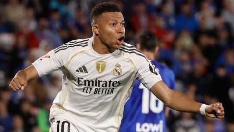 &Chi;ά&nu;&epsilon;&iota; &tau;&omicron; &mu;&alpha;&tau;&sigmaf; &mu;&epsilon; &tau;&eta; &Mu;&pi;&epsilon;&nu;&phi;ί&kappa;&alpha; &omicron; &Mu;&pi;&alpha;&pi;έ