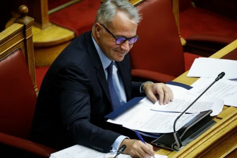 &Pi;ά&nu;&omega; &alpha;&pi;ό 110 &epsilon;&kappa;&alpha;&tau;&omicron;&mu;&mu;ύ&rho;&iota;&alpha; &epsilon;&upsilon;&rho;ώ &sigma;&epsilon; &alpha;&gamma;&rho;&omicron;&pi;&epsilon;&rho;&iota;&beta;&alpha;&lambda;&lambda;&omicron;&nu;&tau;&iota;&kappa;ά &mu;έ&tau;&rho;&alpha; - &Sigma;&epsilon; &epsilon;&xi;έ&lambda;&iota;&xi;&eta; &eta; &pi;ί&sigma;&tau;&omega;&sigma;&eta; &tau;&omega;&nu; &lambda;&omicron;&gamma;&alpha;&rho;&iota;&alpha;&sigma;&mu;ώ&nu; &tau;&omega;&nu; &delta;&iota;&kappa;&alpha;&iota;&omicron;ύ&chi;&omega;&nu;