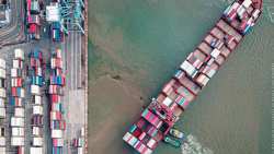 &Pi;ώ&sigmaf; &nu;&alpha; &delta;&iota;&alpha;&chi;&epsilon;&iota;&rho;&iota;&sigma;&tau;&epsilon;ί&tau;&epsilon; &tau;&iota;&sigmaf; &pi;&rho;&omicron;&kappa;&lambda;ή&sigma;&epsilon;&iota;&sigmaf; &tau;&eta;&sigmaf; &pi;&alpha;&gamma;&kappa;&omicron;&sigma;&mu;&iota;&omicron;&pi;&omicron;ί&eta;&sigma;&eta;&sigmaf;: &omicron;&iota; &alpha;&pi;&alpha;&nu;&tau;ή&sigma;&epsilon;&iota;&sigmaf; &tau;&eta;&sigmaf; &Epsilon;&Epsilon;