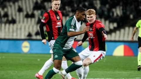 &Sigma;&tau;&omicron;&upsilon;&sigmaf; &laquo;16&raquo; &omicron; &Pi;&alpha;&nu;&alpha;&theta;&eta;&nu;&alpha;ϊ&kappa;ό&sigmaf; &mu;&epsilon; &gamma;&kappa;&omicron;&lambda; &tau;&omicron;&upsilon; &Tau;&epsilon;&tau;έ &sigma;&tau;&iota;&sigmaf; &kappa;&alpha;&theta;&upsilon;&sigma;&tau;&epsilon;&rho;ή&sigma;&epsilon;&iota;&sigmaf;