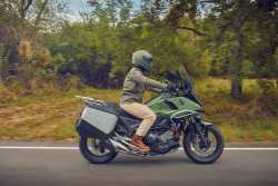 Honda Moto: EICMA 2024 - 25YM NC750X press kit