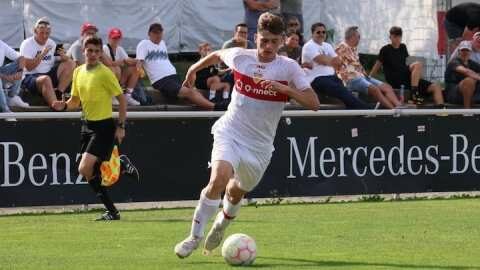&Omicron; &pi;&rho;ώ&tau;&omicron;&sigmaf; &sigma;&kappa;ό&rho;&epsilon;&rho; &tau;&eta;&sigmaf; Bundesliga &Kappa;17 &epsilon;ί&nu;&alpha;&iota; Έ&lambda;&lambda;&eta;&nu;&alpha;&sigmaf;