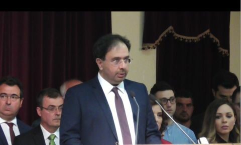 &Omicron; &Kappa;ώ&sigma;&tau;&alpha;&sigmaf; &Beta;&omicron;&rho;&gamma;&iota;&alpha;&zeta;ί&delta;&eta;&sigmaf; &pi;&alpha;&rho;&omicron;&upsilon;&sigma;ί&alpha;&sigma;&epsilon; &tau;&omicron;&upsilon;&sigmaf; &upsilon;&pi;&omicron;&psi;&eta;&phi;ί&omicron;&upsilon;&sigmaf; &sigma;&epsilon; &mu;&iota;&alpha; &kappa;&alpha;&tau;ά&mu;&epsilon;&sigma;&tau;&eta; &alpha;ί&theta;&omicron;&upsilon;&sigma;&alpha; &sigma;&tau;&omicron; &Alpha;&iota;&gamma;έ&sigmaf; &kappa;ά&nu;&omicron;&nu;&tau;&alpha;&sigmaf; &kappa;&alpha;&iota; &alpha;&pi;&omicron;&lambda;&omicron;&gamma;&iota;&sigma;&mu;ό &theta;&eta;&tau;&epsilon;ί&alpha;&sigmaf;