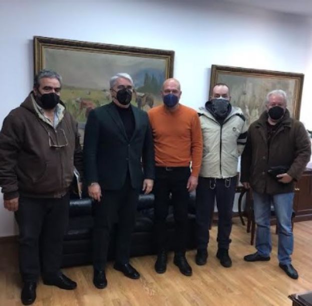 &Sigma;&upsilon;&nu;ά&nu;&tau;&eta;&sigma;&eta; &epsilon;&rho;&gamma;&alpha;&sigma;ί&alpha;&sigmaf; &Sigma;ί&mu;&omicron;&upsilon; &Kappa;&epsilon;&delta;ί&kappa;&omicron;&gamma;&lambda;&omicron;&upsilon; &mu;&epsilon; &tau;&omicron; &Delta;&Sigma; &tau;&eta;&sigmaf; &Pi;&alpha;&nu;&epsilon;&lambda;&lambda;ή&nu;&iota;&alpha;&sigmaf; Έ&nu;&omega;&sigma;&eta;&sigmaf; &Pi;&lambda;&omicron;&iota;&omicron;&kappa;&tau;&eta;&tau;ώ&nu; &Pi;&alpha;&rho;ά&kappa;&tau;&iota;&omega;&nu; &Epsilon;&pi;&alpha;&gamma;&gamma;&epsilon;&lambda;&mu;&alpha;&tau;&iota;&kappa;ώ&nu;  &Alpha;&lambda;&iota;&epsilon;&upsilon;&tau;&iota;&kappa;ώ&nu; &Sigma;&kappa;&alpha;&phi;ώ&nu;