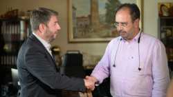 &Alpha;&nu;&delta;&rho;&omicron;&upsilon;&lambda;ά&kappa;&eta;&sigmaf; &alpha;&pi;ό &Beta;έ&rho;&omicron;&iota;&alpha;: &Eta; &kappa;&upsilon;&beta;έ&rho;&nu;&eta;&sigma;&eta; &pi;&epsilon;&rho;&iota;&phi;&rho;ό&nu;&eta;&sigma;&epsilon; &tau;&eta;&nu; &Alpha;&upsilon;&tau;&omicron;&delta;&iota;&omicron;ί&kappa;&eta;&sigma;&eta; &sigma;&chi;&epsilon;&delta;&iota;ά&zeta;&omicron;&nu;&tau;&alpha;&sigmaf; &tau;&omicron; &Tau;&alpha;&mu;&epsilon;ί&omicron; &Alpha;&nu;ά&kappa;&alpha;&mu;&psi;&eta;&sigmaf;