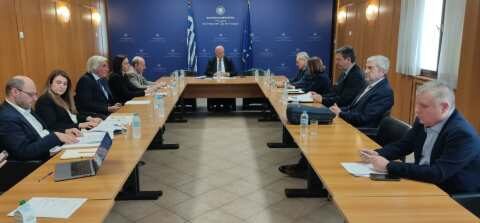 &Tau;&sigma;&iota;ά&rho;&alpha;&sigmaf;- &Sigma;&Epsilon;&Beta;&Tau;: &Epsilon;&nu;&tau;&epsilon;ί&nu;&omicron;&upsilon;&nu; &tau;&eta; &sigma;&upsilon;&nu;&epsilon;&rho;&gamma;&alpha;&sigma;ί&alpha; &gamma;&iota;&alpha; &tau;&eta;&nu; &pi;&rho;&omicron;ώ&theta;&eta;&sigma;&eta; &tau;&omega;&nu; &epsilon;&lambda;&lambda;&eta;&nu;&iota;&kappa;ώ&nu; &pi;&rho;&omicron;ϊό&nu;&tau;&omega;&nu;