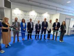 &Upsilon;&phi;&Alpha;&Alpha;&Tau; , &Kappa;&epsilon;&lambda;έ&tau;&sigma;&eta;&sigmaf;: &Pi;&epsilon;&rho;&iota;&sigma;&sigma;ό&tau;&epsilon;&rho;&alpha; &alpha;&pi;ό 360 &epsilon;&kappa;. &epsilon;&upsilon;&rho;ώ &delta;&iota;&alpha;&tau;ί&theta;&epsilon;&nu;&tau;&alpha;&iota; &alpha;&pi;ό &tau;&omicron; &Epsilon;&upsilon;&rho;&omega;&pi;&alpha;ϊ&kappa;ό &Tau;&alpha;&mu;&epsilon;ί&omicron; &Theta;ά&lambda;&alpha;&sigma;&sigma;&alpha;&sigmaf; &Alpha;&lambda;&iota;&epsilon;ί&alpha;&sigmaf; &kappa;&alpha;&iota; &Upsilon;&delta;&alpha;&tau;&omicron;&kappa;&alpha;&lambda;&lambda;&iota;έ&rho;&gamma;&epsilon;&iota;&alpha;&sigmaf; &gamma;&iota;&alpha; &tau;&eta;&nu; &pi;&rho;&omicron;ώ&theta;&eta;&sigma;&eta; &tau;&eta;&sigmaf; &beta;&iota;ώ&sigma;&iota;&mu;&eta;&sigmaf; &alpha;&lambda;&iota;&epsilon;ί&alpha;&sigmaf;
