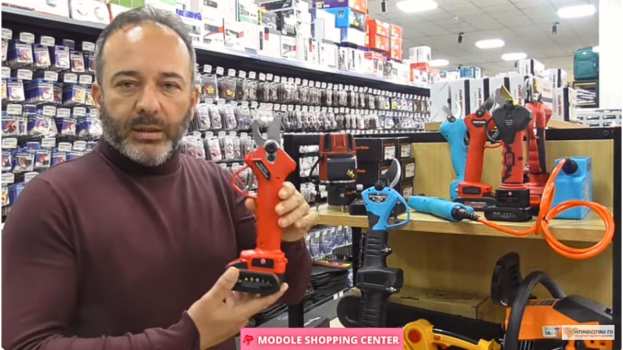 &Mu;&epsilon;&gamma;ά&lambda;&eta; &Pi;&rho;&omicron;&sigma;&phi;&omicron;&rho;ά: - 30% &sigma;&epsilon; ό&lambda;&alpha; &tau;&alpha; &eta;&lambda;&epsilon;&kappa;&tau;&rho;&iota;&kappa;ά &psi;&alpha;&lambda;ί&delta;&iota;&alpha; &kappa;&alpha;&iota; ό&chi;&iota; &mu;ό&nu;&omicron;! (&Beta;ί&nu;&tau;&epsilon;&omicron;)