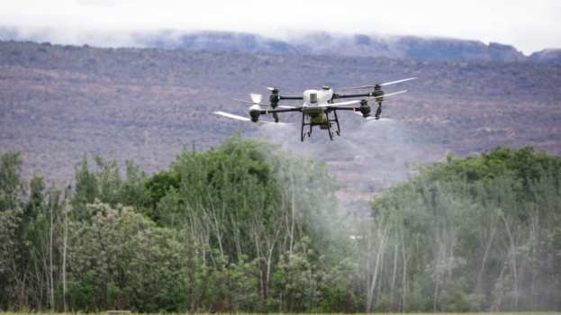 &Theta;&epsilon;&sigma;&sigma;&alpha;&lambda;ί&alpha;: &Gamma;&epsilon;&omega;&rho;&gamma;&iota;&kappa;ά drones &gamma;&iota;&alpha; &tau;&iota;&sigmaf; &kappa;&alpha;&lambda;&lambda;&iota;έ&rho;&gamma;&epsilon;&iota;&epsilon;&sigmaf; &sigma;&tau;&omicron;&nu; &kappa;ά&mu;&pi;&omicron;