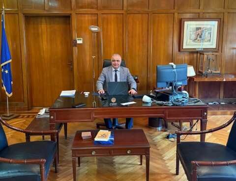 &Tau;&alpha;&chi;&epsilon;ί&alpha; &kappa;&alpha;&tau;&alpha;&gamma;&rho;&alpha;&phi;ή &zeta;&eta;&mu;&iota;ώ&nu; &alpha;&pi;ό &tau;&omicron;&nu; &chi;&theta;&epsilon;&sigma;&iota;&nu;ό &pi;&alpha;&gamma;&epsilon;&tau;ό &pi;&omicron;&upsilon; έ&pi;&lambda;&eta;&xi;&epsilon; &tau;&iota;&sigmaf; &delta;&epsilon;&nu;&delta;&rho;&omicron;&kappa;&alpha;&lambda;&lambda;&iota;έ&rho;&gamma;&epsilon;&iota;&epsilon;&sigmaf; &sigma;&tau;&eta;&nu; &Eta;&mu;&alpha;&theta;ί&alpha; &zeta;ή&tau;&eta;&sigma;&epsilon; &omicron; &Lambda;ά&zeta;&alpha;&rho;&omicron;&sigmaf; &Tau;&sigma;&alpha;&beta;&delta;&alpha;&rho;ί&delta;&eta;&sigmaf; &alpha;&pi;ό &tau;&omicron;&nu; &Epsilon;&Lambda;&Gamma;&Alpha;