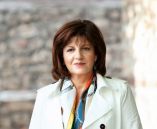 &laquo;&Nu;&alpha; &mu;&eta;&nu; &kappa;&alpha;&tau;&alpha;&tau;&epsilon;&theta;&epsilon;ί &tau;&omicron; &nu;&omicron;&mu;&omicron;&sigma;&chi;έ&delta;&iota;&omicron; &pi;&omicron;&upsilon; &delta;&iota;&alpha;&lambda;ύ&epsilon;&iota; &tau;&omicron; &Kappa;&Epsilon;&Theta;&Epsilon;&Alpha; &kappa;&alpha;&iota; &tau;&omicron;&nu; &sigma;&kappa;&omicron;&pi;ό &lambda;&epsilon;&iota;&tau;&omicron;&upsilon;&rho;&gamma;ί&alpha;&sigmaf; &tau;&omicron;&upsilon;&raquo;: &Kappa;&alpha;&tau;ά&theta;&epsilon;&sigma;&eta; &Epsilon;&rho;ώ&tau;&eta;&sigma;&eta;&sigmaf; &mu;&alpha;&zeta;ί &mu;&epsilon; 51 &beta;&omicron;&upsilon;&lambda;&epsilon;&upsilon;&tau;έ&sigmaf; &tau;&omicron;&upsilon; &Sigma;&Upsilon;&Rho;&Iota;&Zeta;&Alpha;-&Pi;&Sigma;