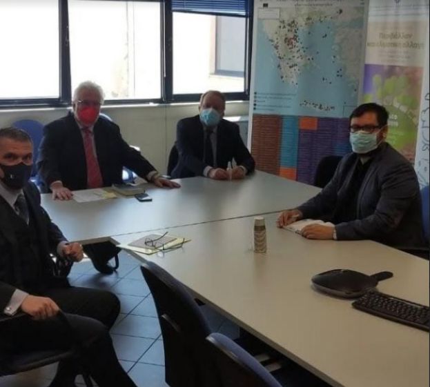 &Kappa;&alpha;&iota; &nu;έ&alpha; &sigma;&upsilon;&nu;ά&nu;&tau;&eta;&sigma;&eta; &Kappa;&alpha;&rho;&alpha;&sigma;&mu;ά&nu;&eta; &gamma;&iota;&alpha; &tau;&omicron; &phi;&rho;ά&gamma;&mu;&alpha; &Alpha;&lambda;&mu;&omega;&pi;&alpha;ί&omicron;&upsilon; &mu;&epsilon; &tau;&omicron;&nu; &Gamma;&Gamma; &Epsilon;&nu;&omega;&sigma;&iota;&alpha;&kappa;ώ&nu; &Pi;ό&rho;&omega;&nu; &kappa;&alpha;&iota; &Upsilon;&pi;&omicron;&delta;&omicron;&mu;ώ&nu;