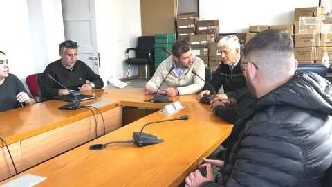 &Kappa;&rho;ή&tau;&eta;: &Sigma;&upsilon;&nu;ά&nu;&tau;&eta;&sigma;&eta; &Alpha;&nu;&tau;&iota;&pi;&epsilon;&rho;&iota;&phi;&epsilon;&rho;&epsilon;&iota;ά&rho;&chi;&eta; &Lambda;&alpha;&sigma;&iota;&theta;ί&omicron;&upsilon; &gamma;&iota;&alpha; &tau;&iota;&sigmaf; &sigma;&upsilon;&mu;&beta;ά&sigma;&epsilon;&iota;&sigmaf; έ&rho;&gamma;&omega;&nu; &Tau;.&Omicron;.&Epsilon;.&Beta;.