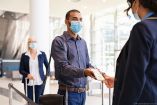 &Epsilon;&Epsilon;: &Tau;&omicron; &pi;&iota;&sigma;&tau;&omicron;&pi;&omicron;&iota;&eta;&tau;&iota;&kappa;ό EU COVID-19 &pi;&rho;έ&pi;&epsilon;&iota; &nu;&alpha; &delta;&iota;&epsilon;&upsilon;&kappa;&omicron;&lambda;ύ&nu;&epsilon;&iota; &tau;&eta;&nu; &epsilon;&lambda;&epsilon;ύ&theta;&epsilon;&rho;&eta; &kappa;&upsilon;&kappa;&lambda;&omicron;&phi;&omicron;&rho;ί&alpha; &chi;&omega;&rho;ί&sigmaf; &delta;&iota;&alpha;&kappa;&rho;ί&sigma;&epsilon;&iota;&sigmaf;