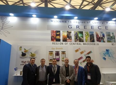 &Sigma;&epsilon; &delta;ύ&omicron; &mu;&epsilon;&gamma;ά&lambda;&epsilon;&sigmaf; &delta;&iota;&epsilon;&theta;&nu;&epsilon;ί&sigmaf; &epsilon;&kappa;&theta;έ&sigma;&epsilon;&iota;&sigmaf; &tau;&rho;&omicron;&phi;ί&mu;&omega;&nu;  &eta; &Pi;&Kappa;&Mu;:  &Sigma;&tau;&eta;&nu; &ldquo;TuttoFood 2019&rdquo; &sigma;&tau;&omicron; &Mu;&iota;&lambda;ά&nu;&omicron; &kappa;&alpha;&iota; &ldquo;Sial China 2019&rdquo;  &sigma;&tau;&eta; &Sigma;&alpha;&nu;&gamma;&kappa;ά&eta;