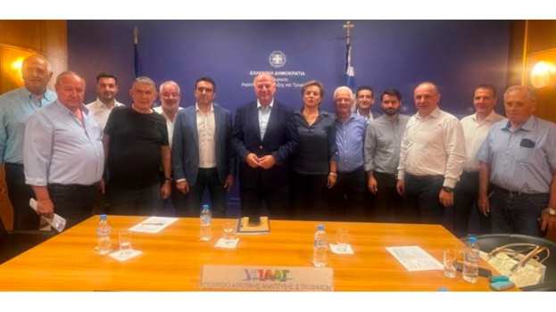 &Tau;&sigma;&iota;ά&rho;&alpha;&sigmaf; &pi;&rho;&omicron;&sigmaf; &Epsilon;&Theta;&Epsilon;&Alpha;&Sigma;:  &Nu;&alpha; &kappa;ά&nu;&omicron;&upsilon;&mu;&epsilon; &tau;&omicron;&nu; &pi;&rho;&omega;&tau;&omicron;&gamma;&epsilon;&nu;ή &tau;&omicron;&mu;έ&alpha; &pi;&rho;&omega;&tau;&alpha;&gamma;&omega;&nu;&iota;&sigma;&tau;ή &sigma;&tau;&eta;&nu; &omicron;&iota;&kappa;&omicron;&nu;&omicron;&mu;&iota;&kappa;ή &alpha;&nu;ά&pi;&tau;&upsilon;&xi;&eta; &tau;&eta;&sigmaf; &chi;ώ&rho;&alpha;&sigmaf;