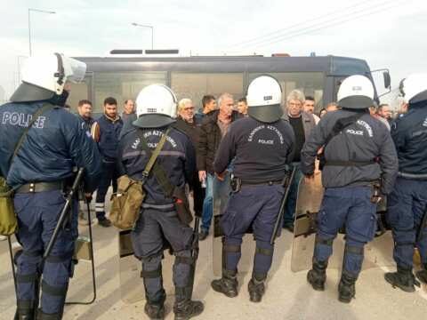 &Kappa;&alpha;&rho;&delta;ί&tau;&sigma;&alpha;: &Iota;&sigma;&chi;&upsilon;&rho;έ&sigmaf; &alpha;&sigma;&tau;&upsilon;&nu;&omicron;&mu;&iota;&kappa;έ&sigmaf; &delta;&upsilon;&nu;ά&mu;&epsilon;&iota;&sigmaf; &delta;&epsilon;&nu; &epsilon;&pi;έ&tau;&rho;&epsilon;&psi;&alpha;&nu; &tau;&omicron;&upsilon;&sigmaf; &alpha;&gamma;&rho;ό&tau;&epsilon;&sigmaf; &nu;&alpha; &alpha;&nu;έ&beta;&omicron;&upsilon;&nu; &mu;&epsilon; &tau;&alpha; &tau;&rho;&alpha;&kappa;&tau;έ&rho; &tau;&omicron;&upsilon;&sigmaf; &sigma;&tau;&omicron;&nu; &Epsilon;65
