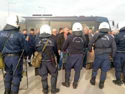 &Kappa;&alpha;&rho;&delta;ί&tau;&sigma;&alpha;: &Iota;&sigma;&chi;&upsilon;&rho;έ&sigmaf; &alpha;&sigma;&tau;&upsilon;&nu;&omicron;&mu;&iota;&kappa;έ&sigmaf; &delta;&upsilon;&nu;ά&mu;&epsilon;&iota;&sigmaf; &delta;&epsilon;&nu; &epsilon;&pi;έ&tau;&rho;&epsilon;&psi;&alpha;&nu; &tau;&omicron;&upsilon;&sigmaf; &alpha;&gamma;&rho;ό&tau;&epsilon;&sigmaf; &nu;&alpha; &alpha;&nu;έ&beta;&omicron;&upsilon;&nu; &mu;&epsilon; &tau;&alpha; &tau;&rho;&alpha;&kappa;&tau;έ&rho; &tau;&omicron;&upsilon;&sigmaf; &sigma;&tau;&omicron;&nu; &Epsilon;65