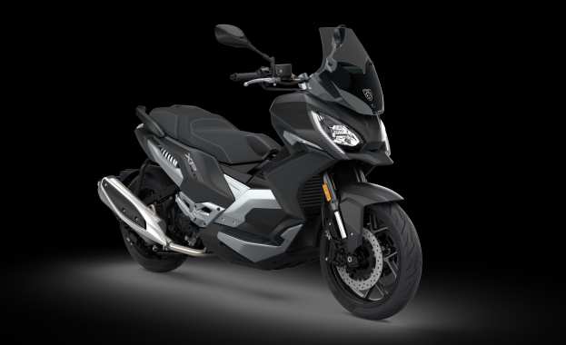 Peugeot Motocycles: &Nu;έ&omicron; XP 400 ALLURE: &Omicron; &alpha;&pi;ό&lambda;&upsilon;&tau;&omicron;&sigmaf; &sigma;&upsilon;&nu;&delta;&upsilon;&alpha;&sigma;&mu;ό&sigmaf; &alpha;&iota;&sigma;&theta;&eta;&tau;&iota;&kappa;ή&sigmaf; &kappa;&alpha;&iota; &pi;&omicron;&lambda;&upsilon;&chi;&rho;&eta;&sigma;&tau;&iota;&kappa;ό&tau;&eta;&tau;&alpha;&sigmaf;
