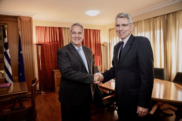 &Sigma;&upsilon;&nu;ά&nu;&tau;&eta;&sigma;&eta; &tau;&omicron;&upsilon; &Upsilon;&pi;&omicron;&upsilon;&rho;&gamma;&omicron;ύ &Alpha;&gamma;&rho;&omicron;&tau;&iota;&kappa;ή&sigmaf; &Alpha;&nu;ά&pi;&tau;&upsilon;&xi;&eta;&sigmaf; &amp; &Tau;&rho;&omicron;&phi;ί&mu;&omega;&nu;, &Mu;. &Beta;&omicron;&rho;ί&delta;&eta; &mu;&epsilon; &tau;&omicron;&nu; &pi;&rho;έ&sigma;&beta;&eta; &tau;&omega;&nu; &Eta;&Pi;&Alpha; &sigma;&tau;&eta;&nu; &Epsilon;&lambda;&lambda;ά&delta;&alpha;, &Tau;&zeta;έ&phi;&rho;&iota; &Pi;ά&iota;&alpha;&tau;