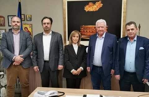 &Sigma;&upsilon;&nu;ά&nu;&tau;&eta;&sigma;&eta; &tau;&eta;&sigmaf; &Pi;&epsilon;&rho;&iota;&phi;&epsilon;&rho;&epsilon;&iota;ά&rho;&chi;&eta; &Kappa;&epsilon;&nu;&tau;&rho;&iota;&kappa;ή&sigmaf; &Mu;&alpha;&kappa;&epsilon;&delta;&omicron;&nu;ί&alpha;&sigmaf; &Alpha;&theta;&eta;&nu;ά&sigmaf; &Alpha;&eta;&delta;&omicron;&nu;ά &mu;&epsilon; &tau;&omicron;&upsilon;&sigmaf; &Delta;&eta;&mu;ά&rho;&chi;&omicron;&upsilon;&sigmaf; &tau;&eta;&sigmaf; &Pi;.&Epsilon;. &Eta;&mu;&alpha;&theta;ί&alpha;&sigmaf;