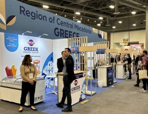 &Delta;&upsilon;&nu;&alpha;&mu;&iota;&kappa;ή &sigma;&upsilon;&mu;&mu;&epsilon;&tau;&omicron;&chi;ή &tau;&eta;&sigmaf; &Pi;&epsilon;&rho;&iota;&phi;έ&rho;&epsilon;&iota;&alpha;&sigmaf; &Kappa;&epsilon;&nu;&tau;&rho;&iota;&kappa;ή&sigmaf; &Mu;&alpha;&kappa;&epsilon;&delta;&omicron;&nu;ί&alpha;&sigmaf; &sigma;&tau;&eta; &Delta;&iota;&epsilon;&theta;&nu;ή Έ&kappa;&theta;&epsilon;&sigma;&eta; Winter Fancy Food Show &sigma;&tau;&omicron; &Lambda;&alpha;&sigmaf; &Beta;έ&gamma;&kappa;&alpha;&sigmaf;