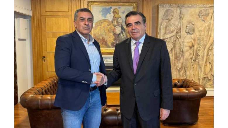 &Sigma;&upsilon;&nu;ά&nu;&tau;&eta;&sigma;&eta; &tau;&omicron;&upsilon; &Upsilon;&pi;&Alpha;&Alpha;&Tau; &Mu;&alpha;&rho;&gamma;&alpha;&rho;ί&tau;&eta; &Sigma;&chi;&omicron;&iota;&nu;ά &mu;&epsilon; &tau;&omicron;&nu; &Pi;&epsilon;&rho;&iota;&phi;&epsilon;&rho;&epsilon;&iota;ά&rho;&chi;&eta; &Theta;&epsilon;&sigma;&sigma;&alpha;&lambda;ί&alpha;&sigmaf; &Delta;&eta;&mu;ή&tau;&rho;&eta; &Kappa;&omicron;&upsilon;&rho;έ&tau;&alpha; &gamma;&iota;&alpha; &zeta;&eta;&tau;ή&mu;&alpha;&tau;&alpha; &tau;&omicron;&upsilon; &pi;&rho;&omega;&tau;&omicron;&gamma;&epsilon;&nu;&omicron;ύ&sigmaf; &tau;&omicron;&mu;έ&alpha;
