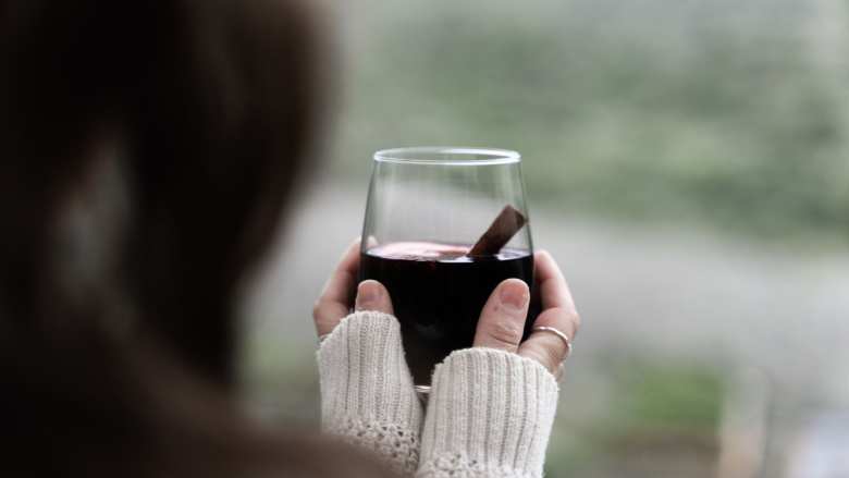 &Kappa;&Epsilon;&Omicron;&Sigma;&Omicron;&Epsilon;: &Eta; &kappa;&alpha;&tau;&alpha;&nu;ά&lambda;&omega;&sigma;&eta; &kappa;&rho;&alpha;&sigma;&iota;&omicron;ύ &sigma;&tau;&eta;&nu; &Iota;&sigma;&pi;&alpha;&nu;ί&alpha; &alpha;&lambda;&lambda;ά&zeta;&epsilon;&iota;, ό&pi;&omega;&sigmaf; &kappa;&alpha;&iota; &eta; &beta;&iota;&omicron;&mu;&eta;&chi;&alpha;&nu;ί&alpha; &tau;&eta;&sigmaf;