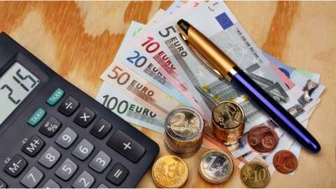 &Phi;&Pi;&Alpha;: &Delta;&eta;&lambda;ώ&sigma;&epsilon;&iota;&sigmaf; &alpha;&nu;ά &mu;ή&nu;&alpha; &sigma;&epsilon; &tau;&rho;&epsilon;&iota;&sigmaf; &phi;ά&sigma;&epsilon;&iota;&sigmaf; &gamma;&iota;&alpha; ό&lambda;&omicron;&upsilon;&sigmaf; &tau;&omicron;&upsilon;&sigmaf; &epsilon;&pi;&alpha;&gamma;&gamma;&epsilon;&lambda;&mu;&alpha;&tau;ί&epsilon;&sigmaf;