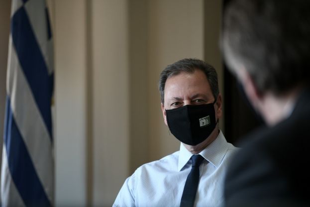 &Sigma;&epsilon; &pi;&rho;&omicron;&lambda;&eta;&pi;&tau;&iota;&kappa;ή &kappa;&alpha;&rho;&alpha;&nu;&tau;ί&nu;&alpha; &omicron; &Upsilon;&pi;&Alpha;&Alpha;&Tau;, &Sigma;&pi;. &Lambda;&iota;&beta;&alpha;&nu;ό&sigmaf;