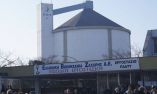 &Omicron;&lambda;&omicron;&kappa;&lambda;&eta;&rho;ώ&nu;&epsilon;&tau;&alpha;&iota; &eta; &phi;&epsilon;&tau;&iota;&nu;ή &kappa;&alpha;&mu;&pi;ά&nu;&iota;&alpha; &tau;&eta;&sigmaf; &Epsilon;&Beta;&Zeta; &sigma;&tau;&omicron; &Pi;&lambda;&alpha;&tau;ύ &Eta;&mu;&alpha;&theta;ί&alpha;&sigmaf;