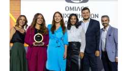 Ό&mu;&iota;&lambda;&omicron;&sigmaf; &Epsilon;&pi;&iota;&chi;&epsilon;&iota;&rho;ή&sigma;&epsilon;&omega;&nu; &Sigma;&alpha;&rho;&alpha;&kappa;ά&kappa;&eta;:  &Chi;&rho;&upsilon;&sigma;ό&sigmaf; &kappa;&alpha;&iota; &delta;&iota;&pi;&lambda;ά &Alpha;&sigma;&eta;&mu;έ&nu;&iota;&omicron;&sigmaf; &sigma;&tau;&alpha; HR Awards 2023