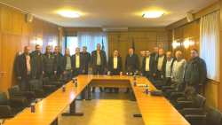 &Sigma;&upsilon;&nu;ά&nu;&tau;&eta;&sigma;&eta; &Upsilon;&pi;&Alpha;&Alpha;&Tau;, &Gamma;. &Gamma;&epsilon;&omega;&rho;&gamma;&alpha;&nu;&tau;ά &mu;&epsilon; &pi;&alpha;&rho;&alpha;&gamma;&omega;&gamma;&omicron;ύ&sigmaf; &kappa;&alpha;&iota; &sigma;&upsilon;&nu;&epsilon;&tau;&alpha;&iota;&rho;&iota;&sigma;&tau;&iota;&kappa;έ&sigmaf; &omicron;&rho;&gamma;&alpha;&nu;ώ&sigma;&epsilon;&iota;&sigmaf; &tau;&omicron;&upsilon; &Tau;&upsilon;&rho;&nu;ά&beta;&omicron;&upsilon;