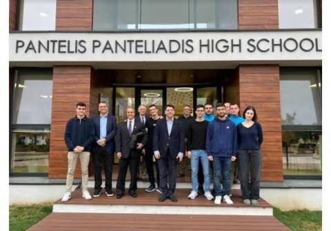 George J. Tsunis: &laquo;&Alpha;&nu;&upsilon;&pi;&omicron;&mu;&omicron;&nu;&omicron;ύ&mu;&epsilon; &nu;&alpha; &sigma;&upsilon;&nu;&epsilon;&chi;ί&sigma;&omicron;&upsilon;&mu;&epsilon; &tau;&eta; &sigma;&upsilon;&nu;&epsilon;&rho;&gamma;&alpha;&sigma;ί&alpha; &mu;&epsilon; &tau;&eta;&nu; &Alpha;&mu;&epsilon;&rho;&iota;&kappa;&alpha;&nu;&iota;&kappa;ή &Gamma;&epsilon;&omega;&rho;&gamma;&iota;&kappa;ή &Sigma;&chi;&omicron;&lambda;ή &kappa;&alpha;&iota; &gamma;&iota;&alpha; &tau;&alpha; &epsilon;&pi;ό&mu;&epsilon;&nu;&alpha; 120 &chi;&rho;ό&nu;&iota;&alpha;&raquo;