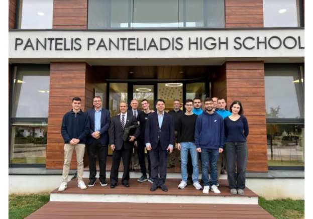 George J. Tsunis: &laquo;&Alpha;&nu;&upsilon;&pi;&omicron;&mu;&omicron;&nu;&omicron;ύ&mu;&epsilon; &nu;&alpha; &sigma;&upsilon;&nu;&epsilon;&chi;ί&sigma;&omicron;&upsilon;&mu;&epsilon; &tau;&eta; &sigma;&upsilon;&nu;&epsilon;&rho;&gamma;&alpha;&sigma;ί&alpha; &mu;&epsilon; &tau;&eta;&nu; &Alpha;&mu;&epsilon;&rho;&iota;&kappa;&alpha;&nu;&iota;&kappa;ή &Gamma;&epsilon;&omega;&rho;&gamma;&iota;&kappa;ή &Sigma;&chi;&omicron;&lambda;ή &kappa;&alpha;&iota; &gamma;&iota;&alpha; &tau;&alpha; &epsilon;&pi;ό&mu;&epsilon;&nu;&alpha; 120 &chi;&rho;ό&nu;&iota;&alpha;&raquo;