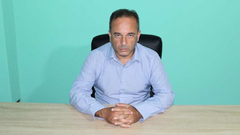 &Beta;&omicron;&rho;&gamma;&iota;ά&delta;&eta;&sigmaf; &sigma;&tau;&omicron; &Delta;&eta;&mu;&omicron;&tau;&iota;&kappa;ό &Sigma;&upsilon;&mu;&beta;&omicron;ύ&lambda;&iota;&omicron; &Beta;έ&rho;&omicron;&iota;&alpha;&sigmaf;: Ό&tau;&alpha;&nu; &omicron; &alpha;&gamma;&rho;ό&tau;&eta;&sigmaf; &sigma;&tau;&epsilon;&nu;ά&zeta;&epsilon;&iota;, &eta; &alpha;&gamma;&omicron;&rho;ά &alpha;&delta;&epsilon;&iota;ά&zeta;&epsilon;&iota; &kappa;&alpha;&iota; &omicron;&iota; &delta;&rho;ό&mu;&omicron;&iota; &tau;&eta;&sigmaf; &pi;ό&lambda;&eta;&sigmaf; &epsilon;&rho;&eta;&mu;ώ&nu;&omicron;&upsilon;&nu;