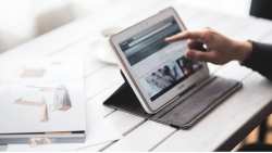 &laquo;&Epsilon;&rho;&epsilon;&upsilon;&nu;ώ &ndash; &Kappa;&alpha;&iota;&nu;&omicron;&tau;&omicron;&mu;ώ&raquo;: Έ&rho;&chi;&epsilon;&tau;&alpha;&iota; &nu;έ&omicron; &pi;&rho;ό&gamma;&rho;&alpha;&mu;&mu;&alpha; &gamma;&iota;&alpha; &tau;&iota;&sigmaf; &epsilon;&pi;&iota;&chi;&epsilon;&iota;&rho;ή&sigma;&epsilon;&iota;&sigmaf;